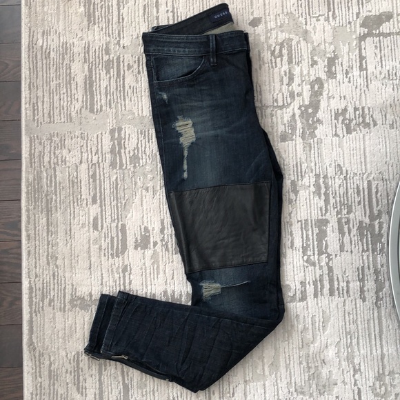 Guess women denim, faux leather mixed. - Picture 2 of 3